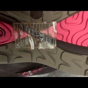 Chaco flip flops size 7/38